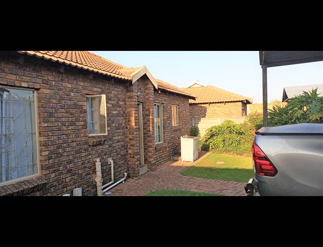 3 BEDROOM TOWNHOUSE RENTED IN ANDEON